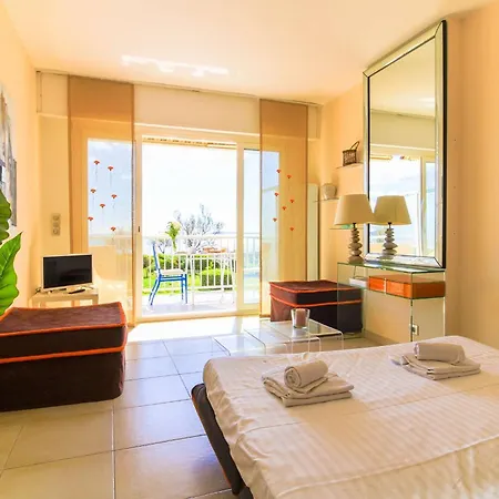 Apartment Select'sohome - Pour 2 Personnes Sur La Du Lavandou Avec Parking Prive ! - Fregate-04 *